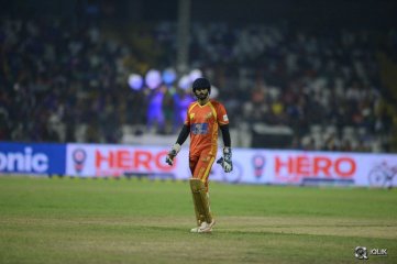 CCL 5 Telugu Warriors vs Bengal Tigers Match Photos